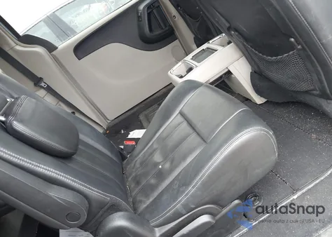 2013 Chrysler Town & Country Touring z USA, uszkodzony, nr VIN 2C4RC1BG0DR620471